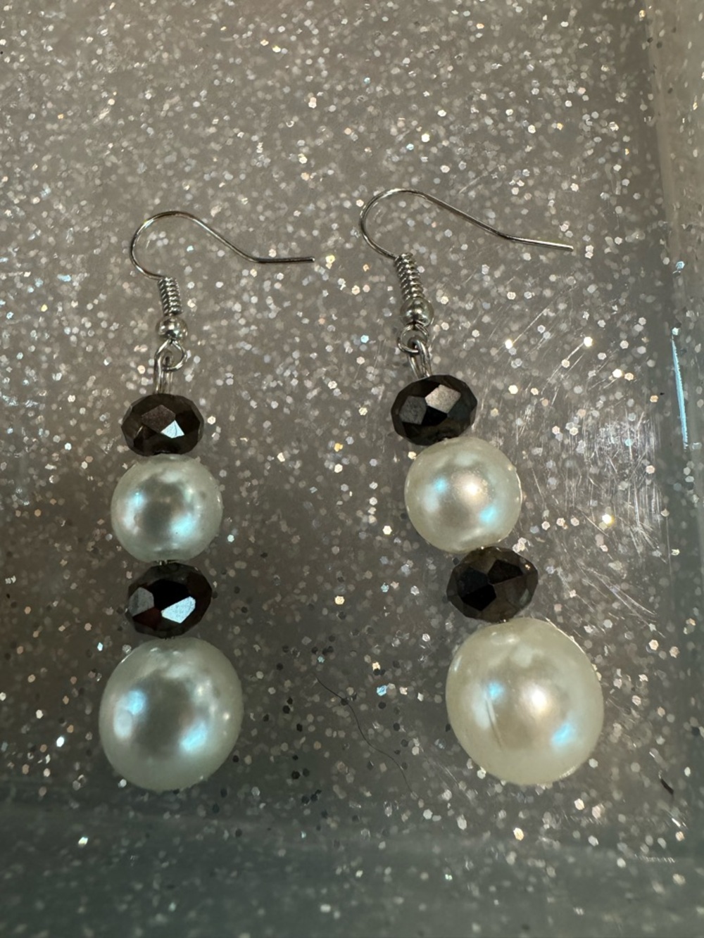 Pearl & Black Crystal Beaded Dangle Earrings Silver Tone Elegant Statement - Picture 3 of 3